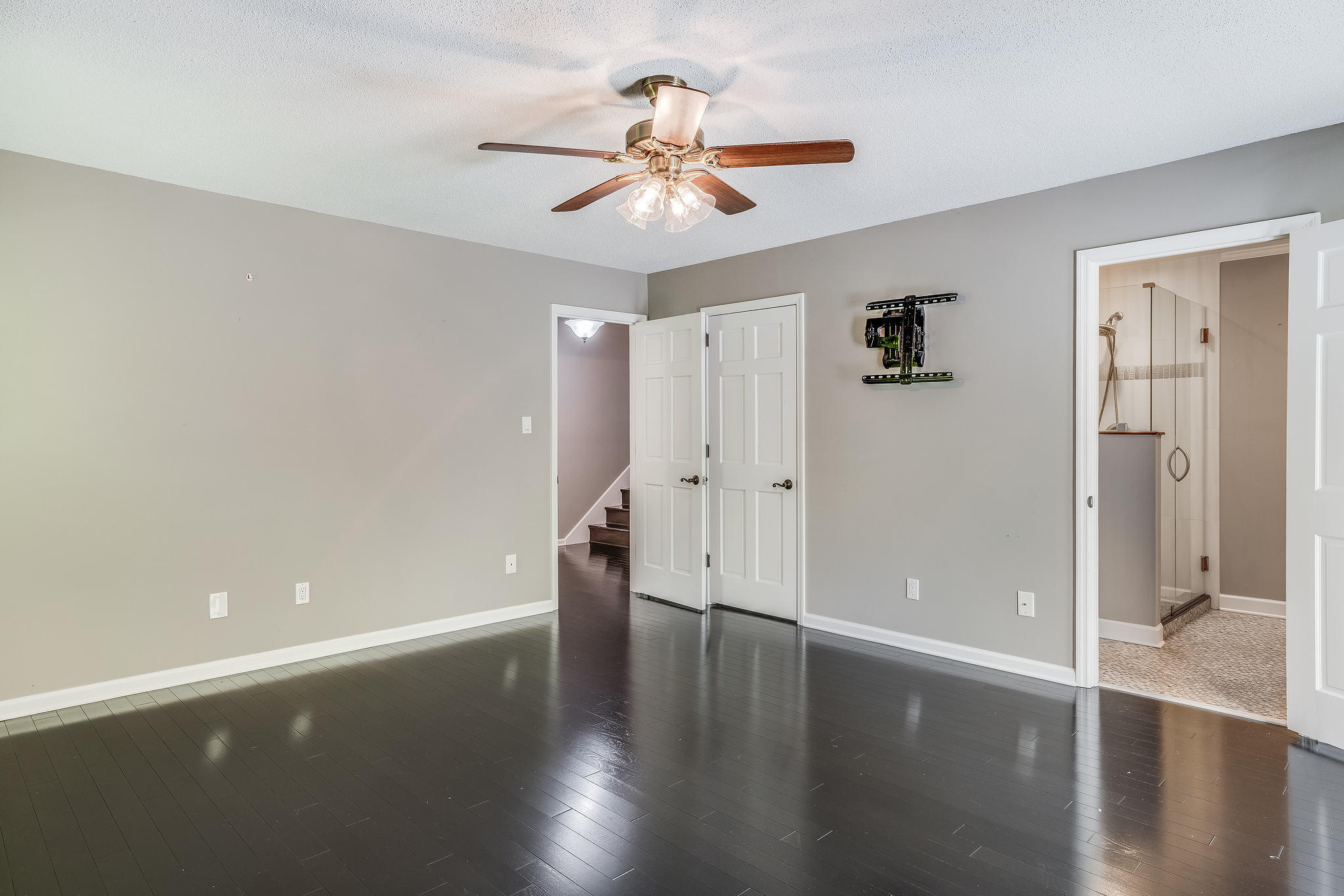 124 Claymore Lane Oak Ridge, TN 37830 - Photo 22 of 40 Master Suite