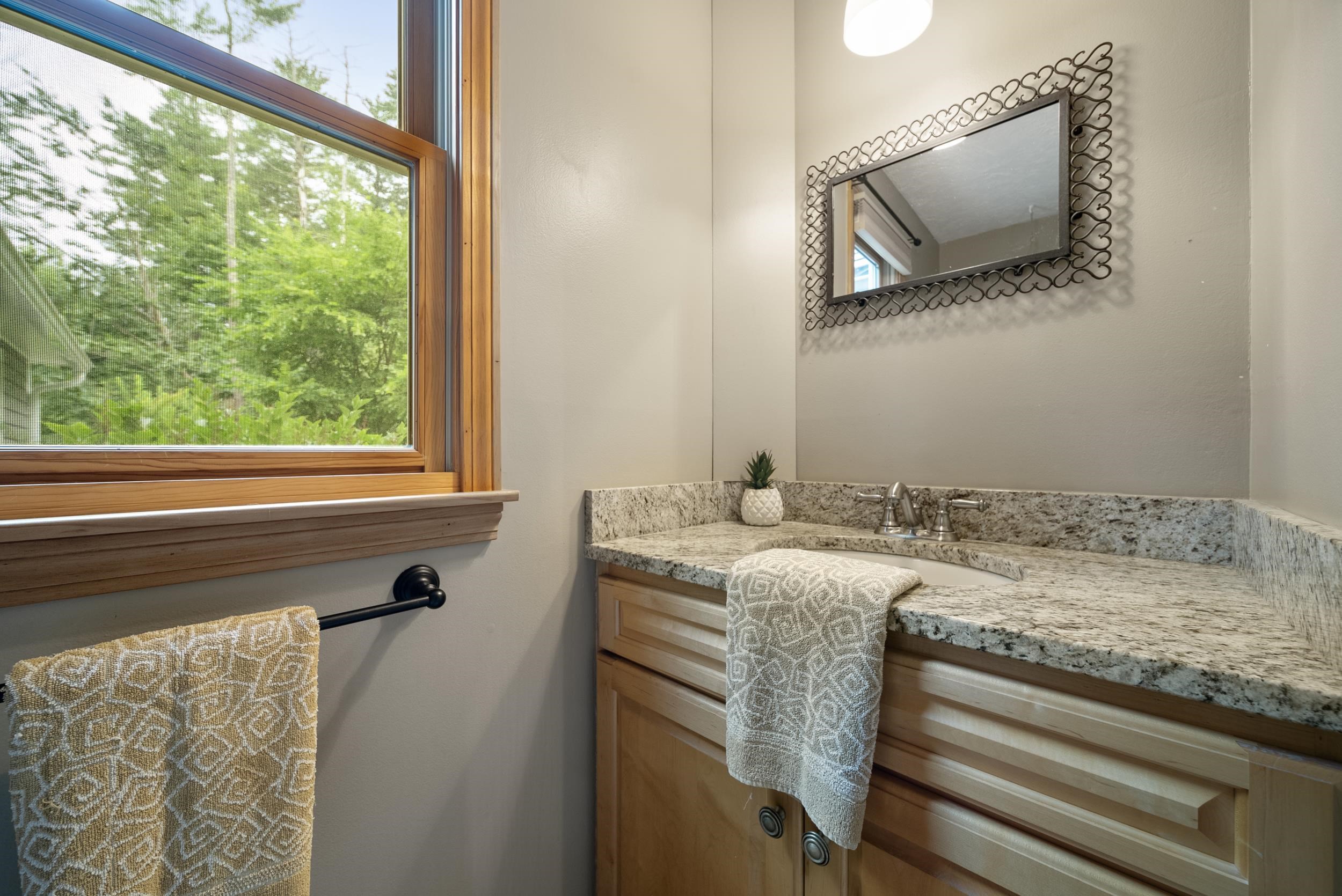 2 Rice Lane Bedford, NH 03110 - Photo 9 of 40