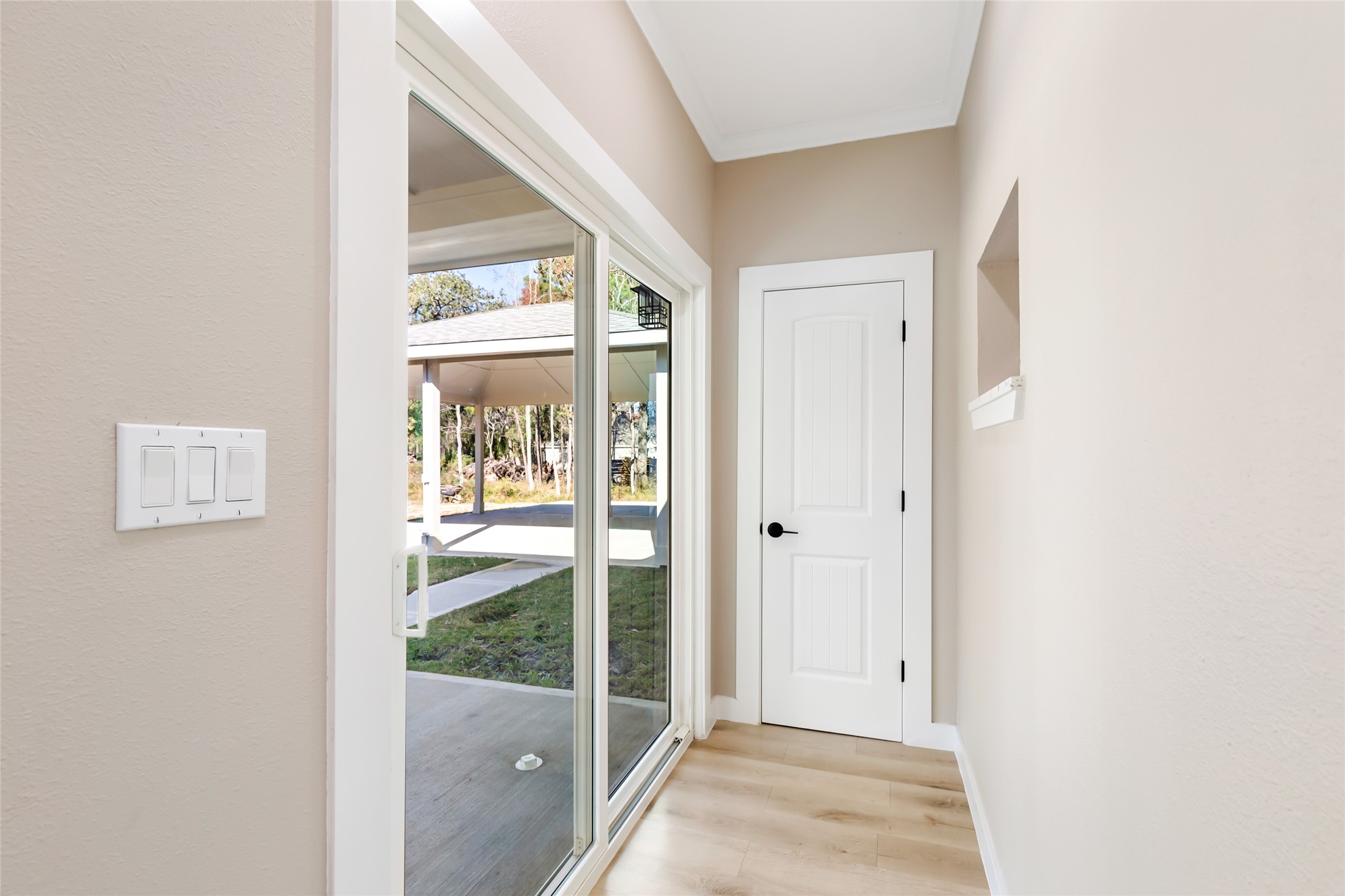 26707 Apache Trail Magnolia, TX 77354 - Photo 20 of 37 a view of an entryway
