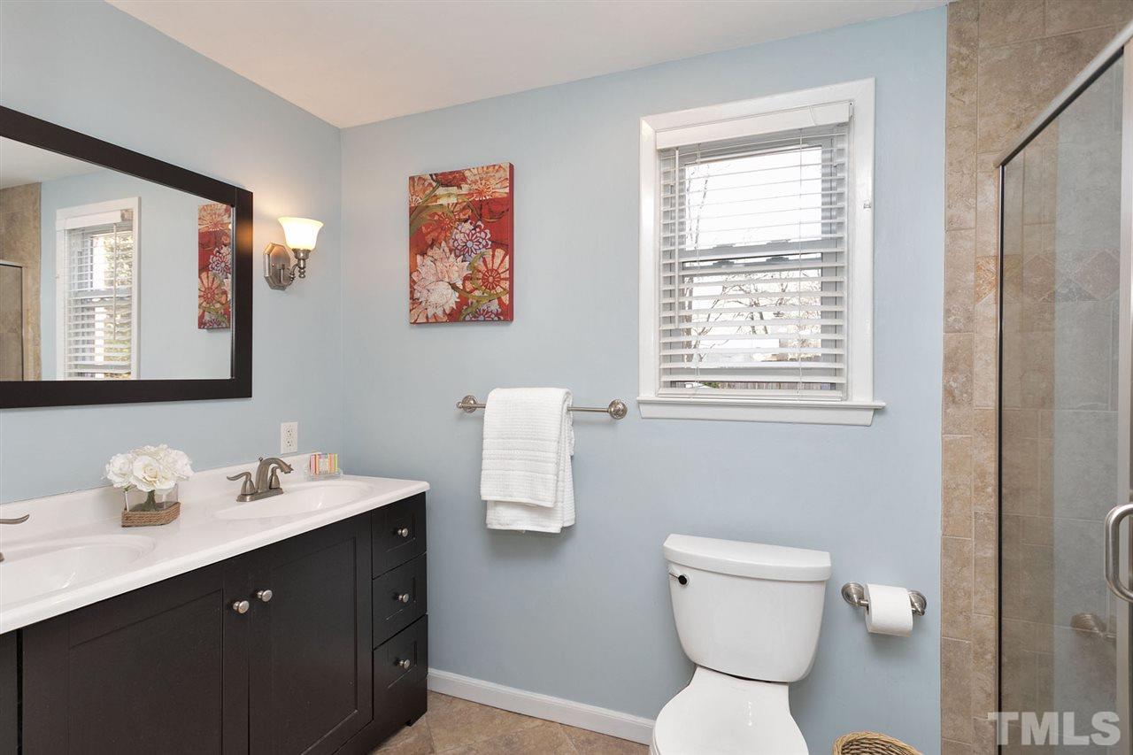 3621 Corbin Street Raleigh, NC 27612 - Photo 10 of 23 Gallery Image 10