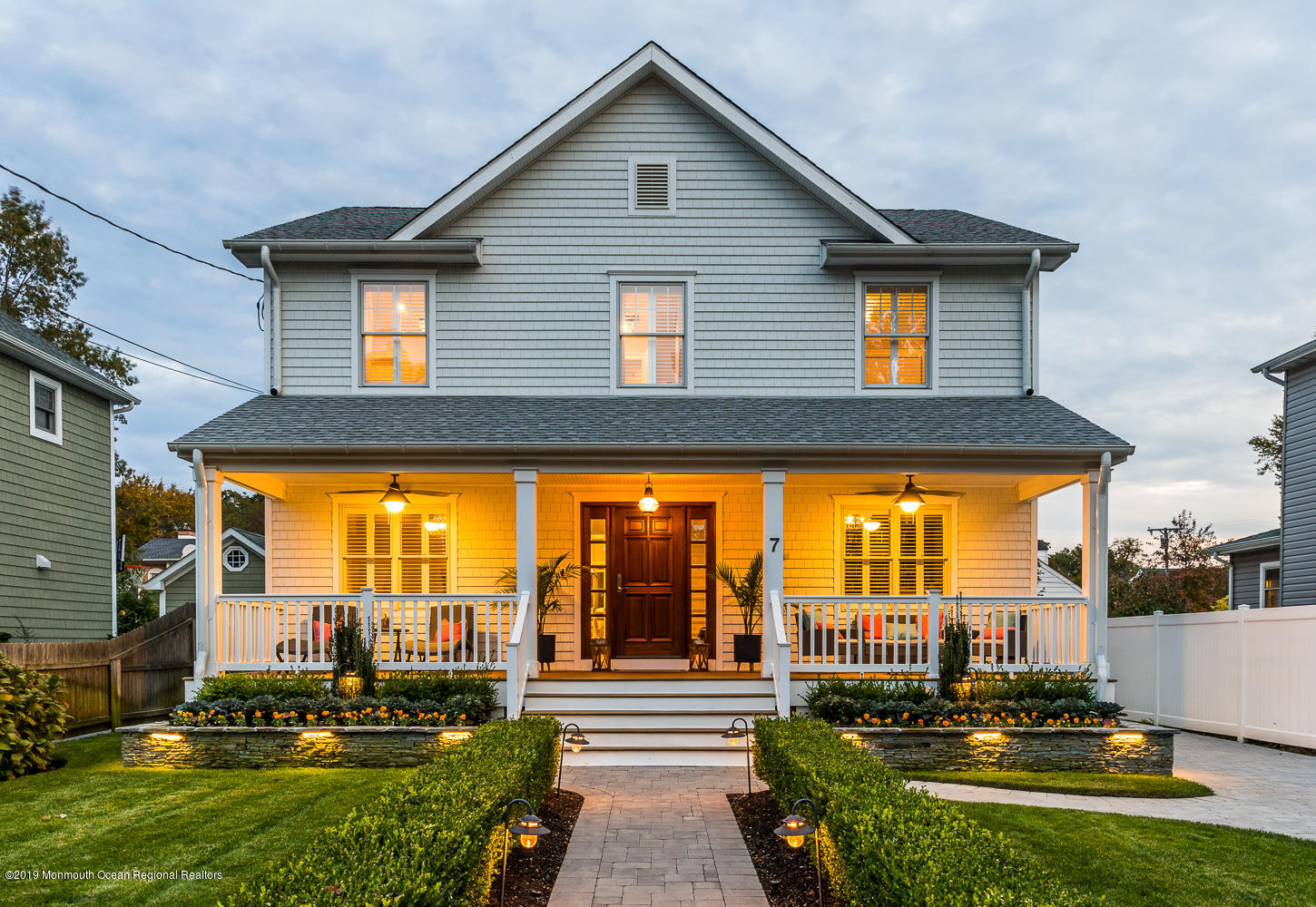 7 Lakeside Avenue Rumson, NJ 07760 - Photo 2 of 22 Professional Exterior Lighting