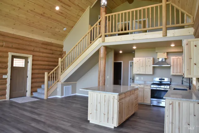 $799,000 | 293 Vine Maple, Desmet, ID 83824