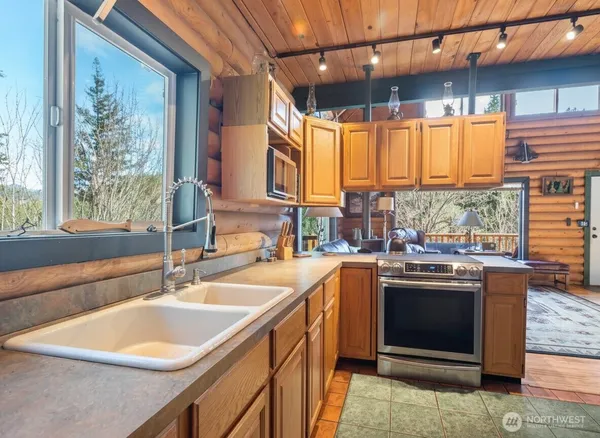 $739,000 | 10666 Chumstick Highway, Leavenworth, WA 98826
