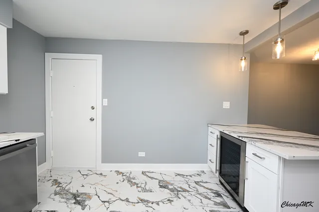 a view of utility room