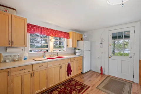 $2,499,000 | 28 Potato Island, Holderness, NH 03245