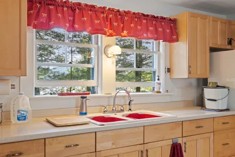 $2,499,000 | 28 Potato Island, Holderness, NH 03245