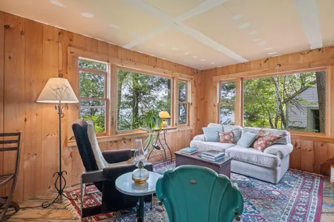 $2,499,000 | 28 Potato Island, Holderness, NH 03245