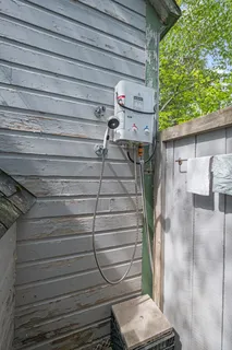 $2,499,000 | 28 Potato Island, Holderness, NH 03245