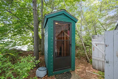 $2,499,000 | 28 Potato Island, Holderness, NH 03245