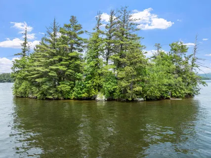 $2,499,000 | 28 Potato Island, Holderness, NH 03245