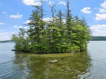 $2,499,000 | 28 Potato Island, Holderness, NH 03245