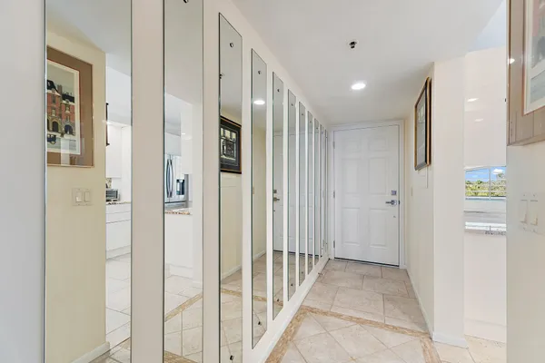 $830,000 | 401 Ocean Bluffs Boulevard, Unit 402, Jupiter, FL 33477