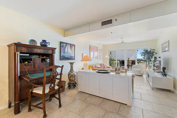 $830,000 | 401 Ocean Bluffs Boulevard, Unit 402, Jupiter, FL 33477