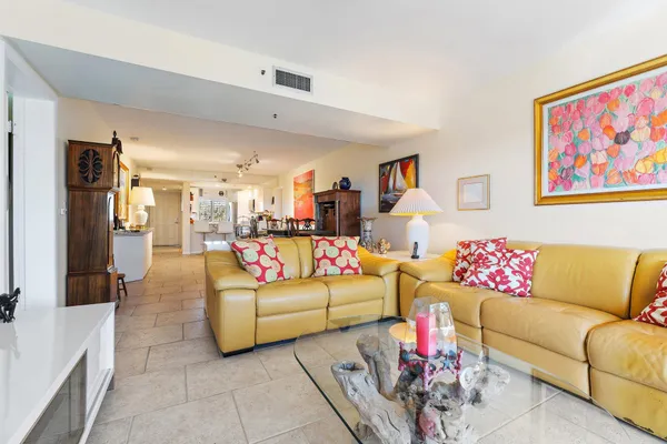 $830,000 | 401 Ocean Bluffs Boulevard, Unit 402, Jupiter, FL 33477