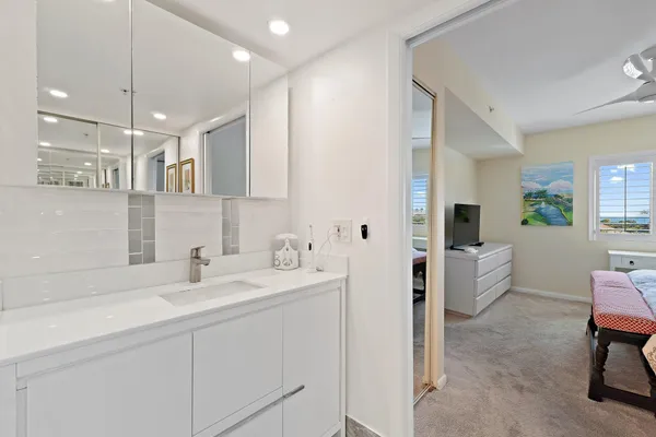 $830,000 | 401 Ocean Bluffs Boulevard, Unit 402, Jupiter, FL 33477