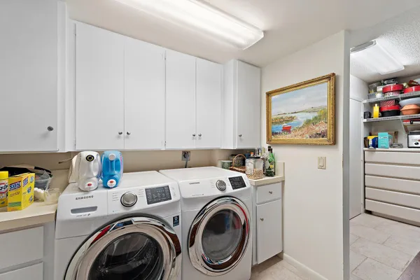 $830,000 | 401 Ocean Bluffs Boulevard, Unit 402, Jupiter, FL 33477