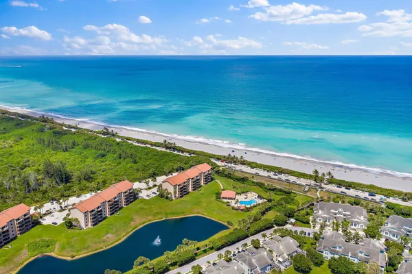 $830,000 | 401 Ocean Bluffs Boulevard, Unit 402, Jupiter, FL 33477