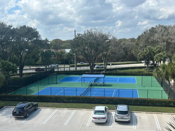 $830,000 | 401 Ocean Bluffs Boulevard, Unit 402, Jupiter, FL 33477