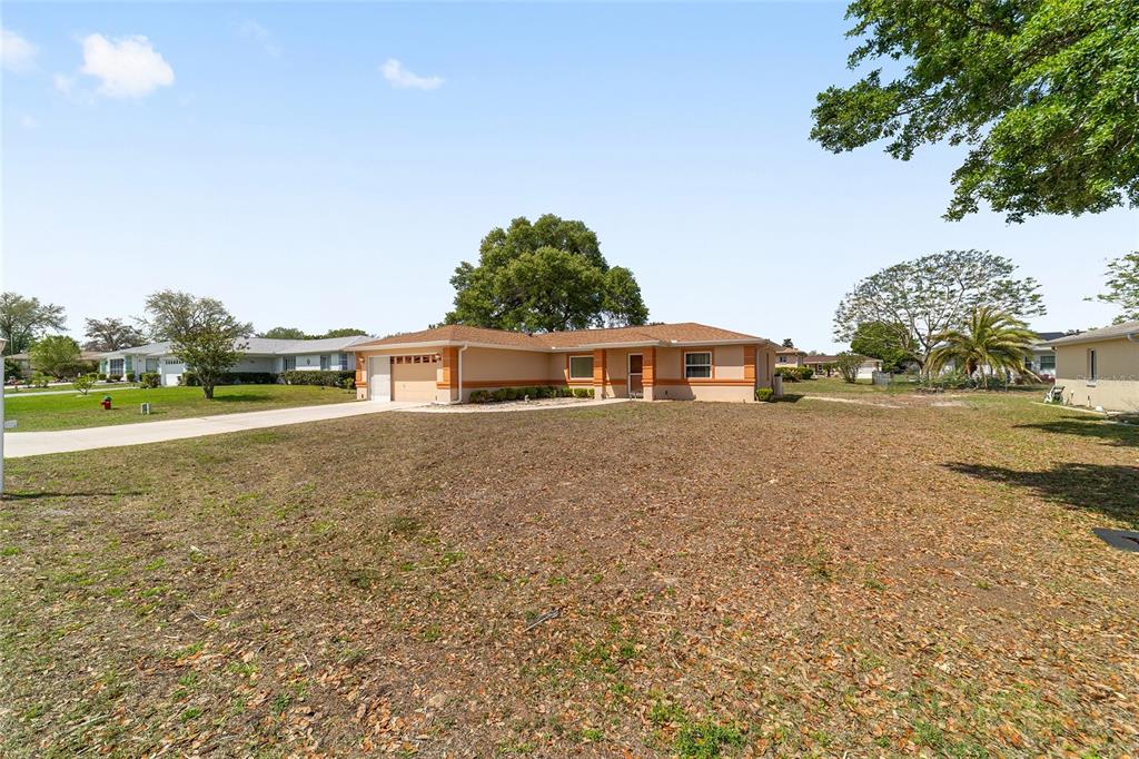 9862 Southwest 59th Circle Ocala, FL 34476 - Photo 5 of 57