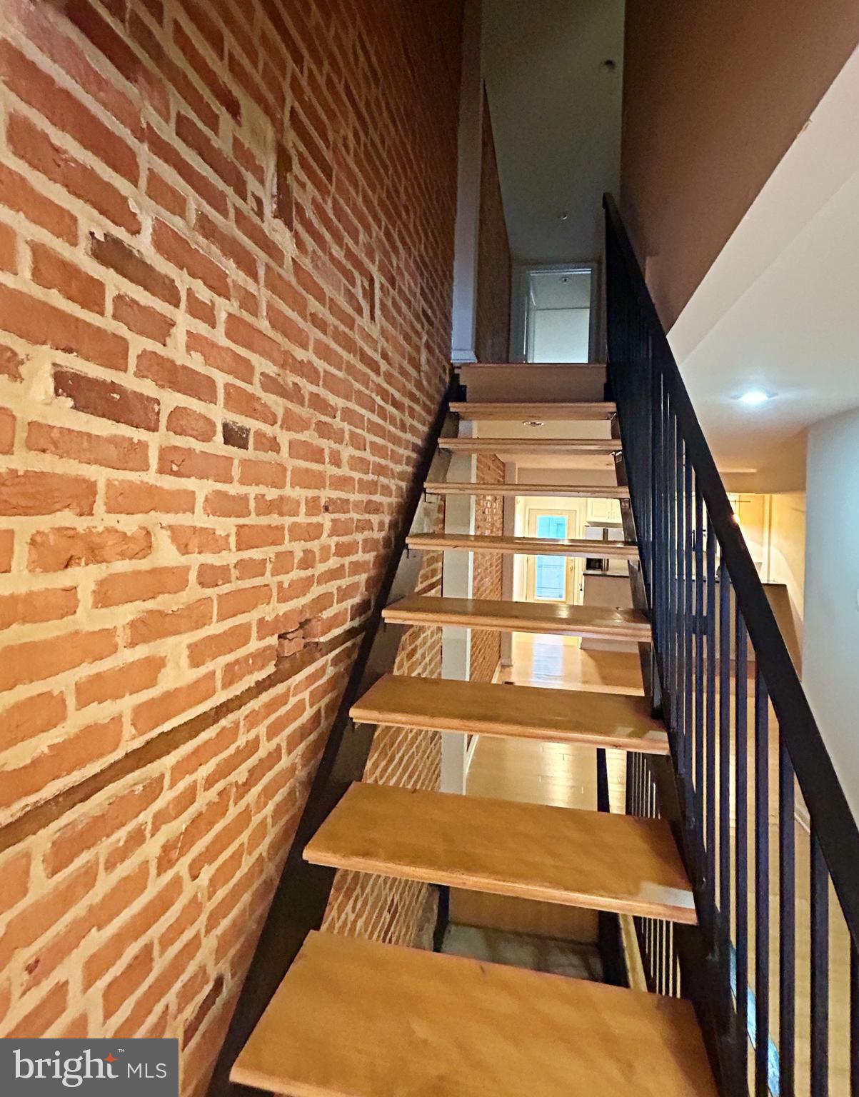 118 West Randall Street Baltimore, MD 21230 - Photo 13 of 22 a view of entryway