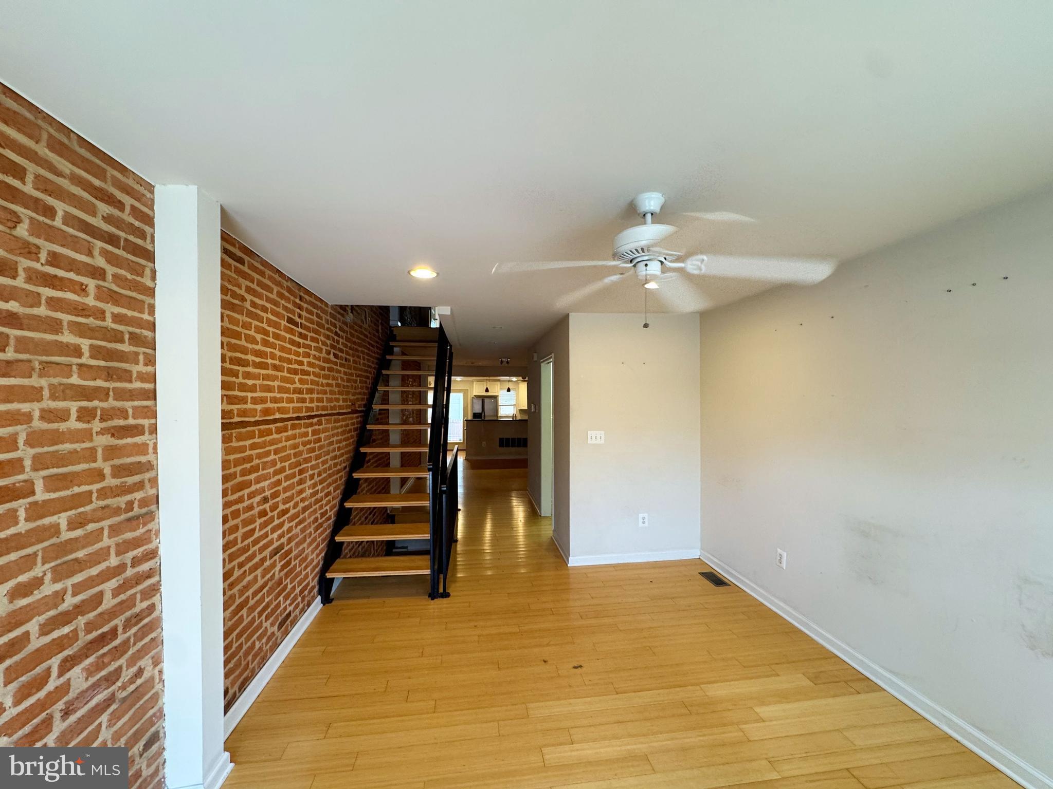 118 West Randall Street Baltimore, MD 21230 - Photo 6 of 22 a view of an entryway