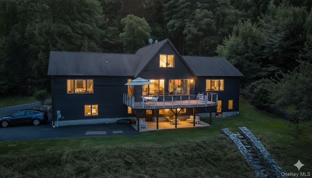 $3,000,000 | 36 Blue Grass Lane, Beacon, NY 12508