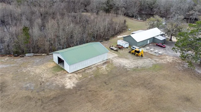 a view of a bench in a backyard