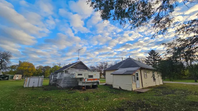 $15,000 | 416 Garfield Street, Beardsley, MN 56211