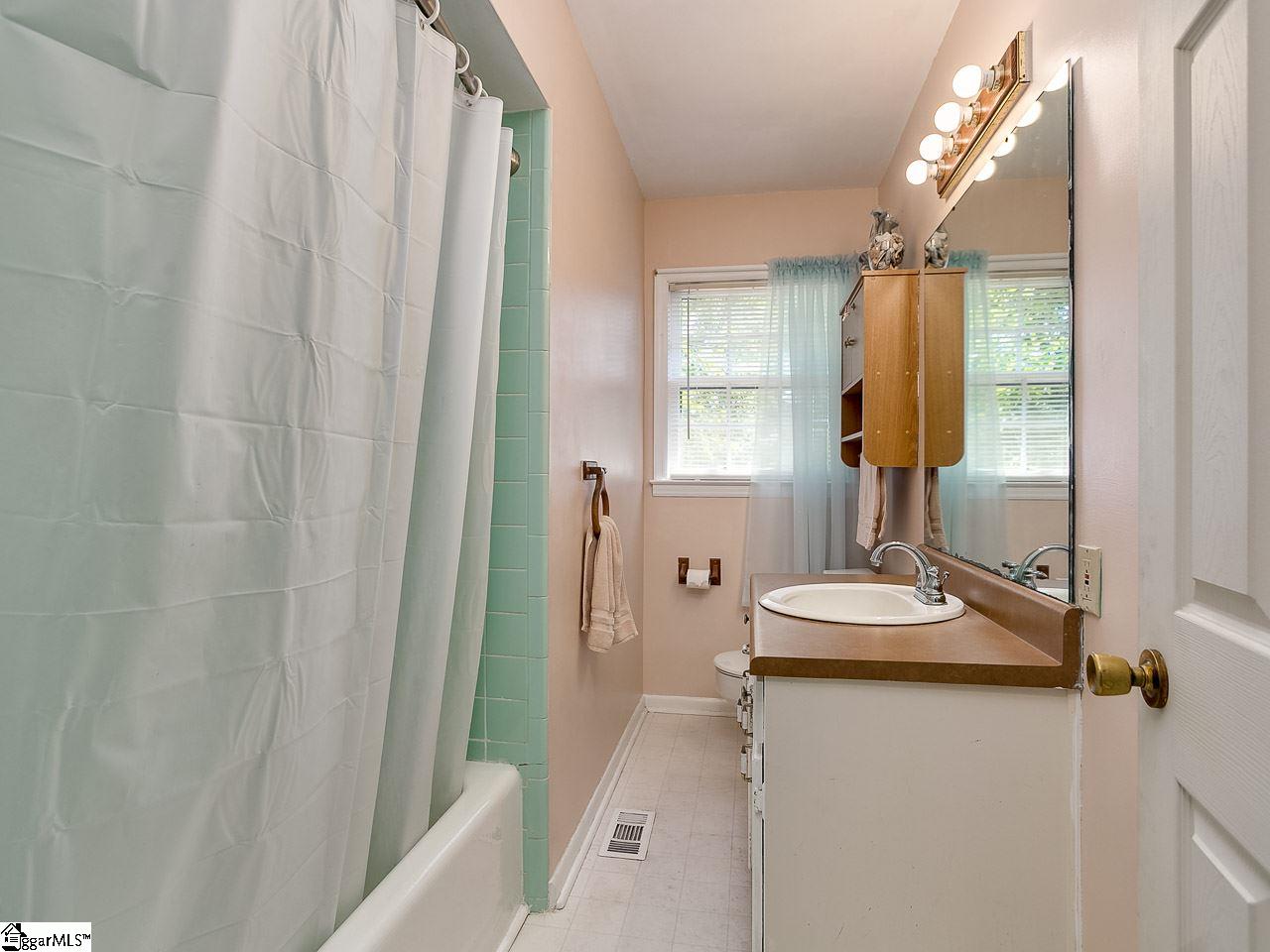 233 Floyd Road Spartanburg, SC 29303 - Photo 17 of 25