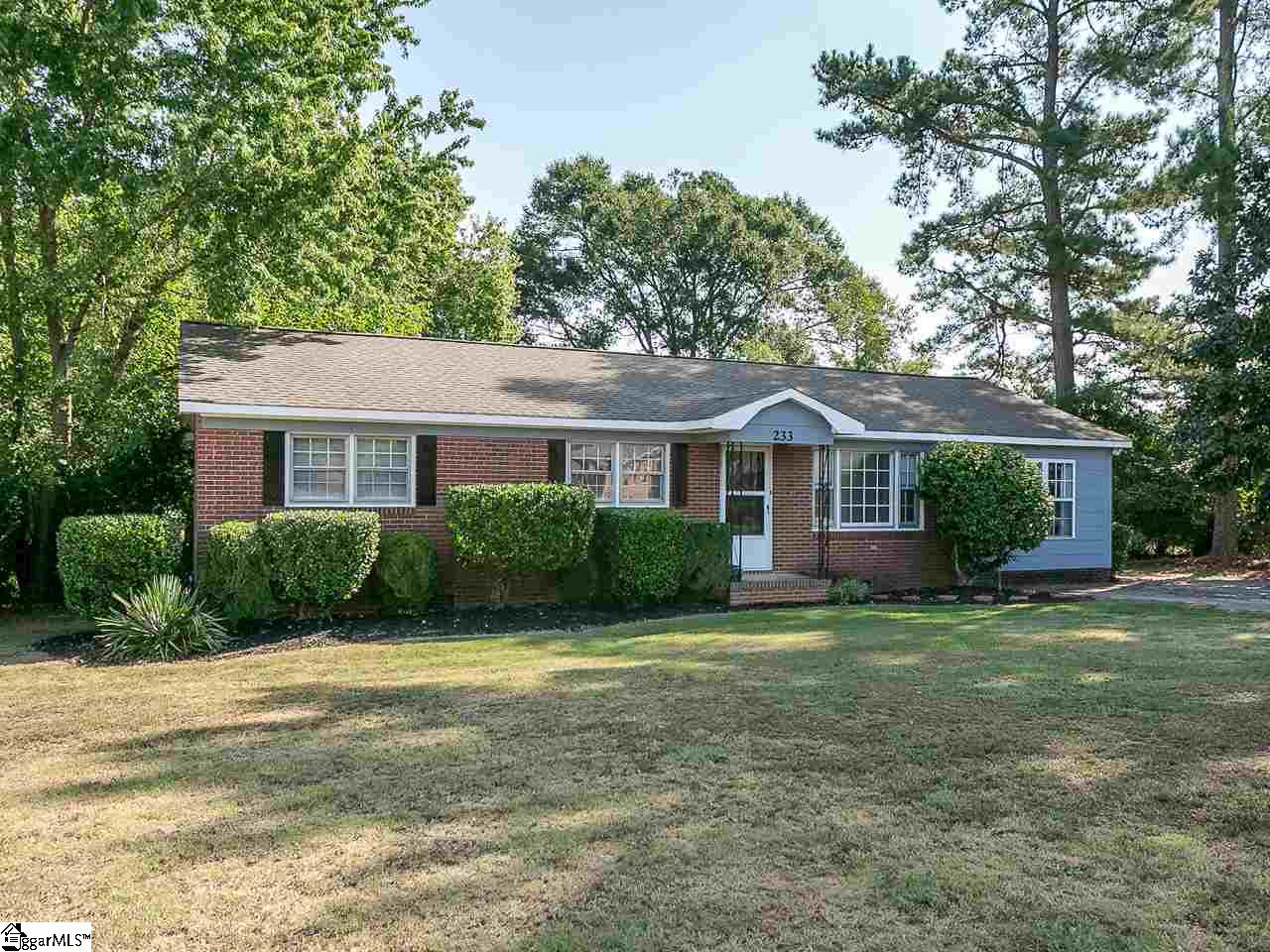 233 Floyd Road Spartanburg, SC 29303 - Photo 3 of 25