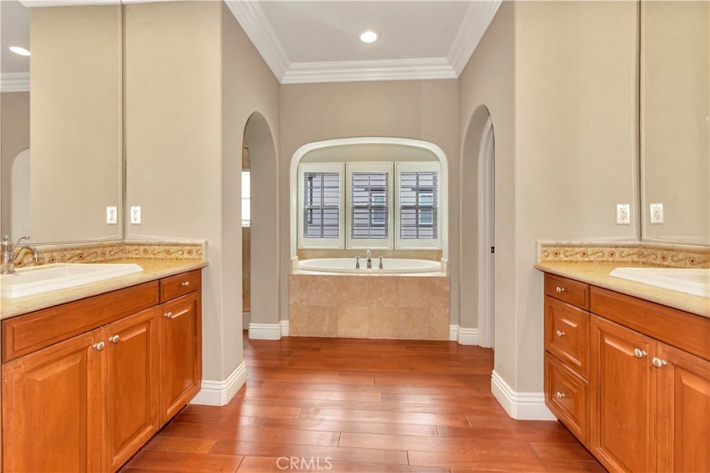 21 Arches Irvine, CA 92603 - Photo 9 of 29