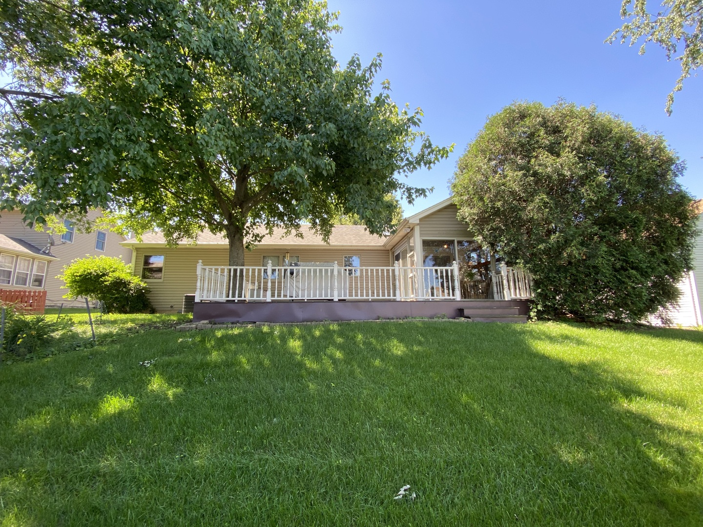 809 Roger Road Woodstock, IL 60098 - Photo 32 of 33
