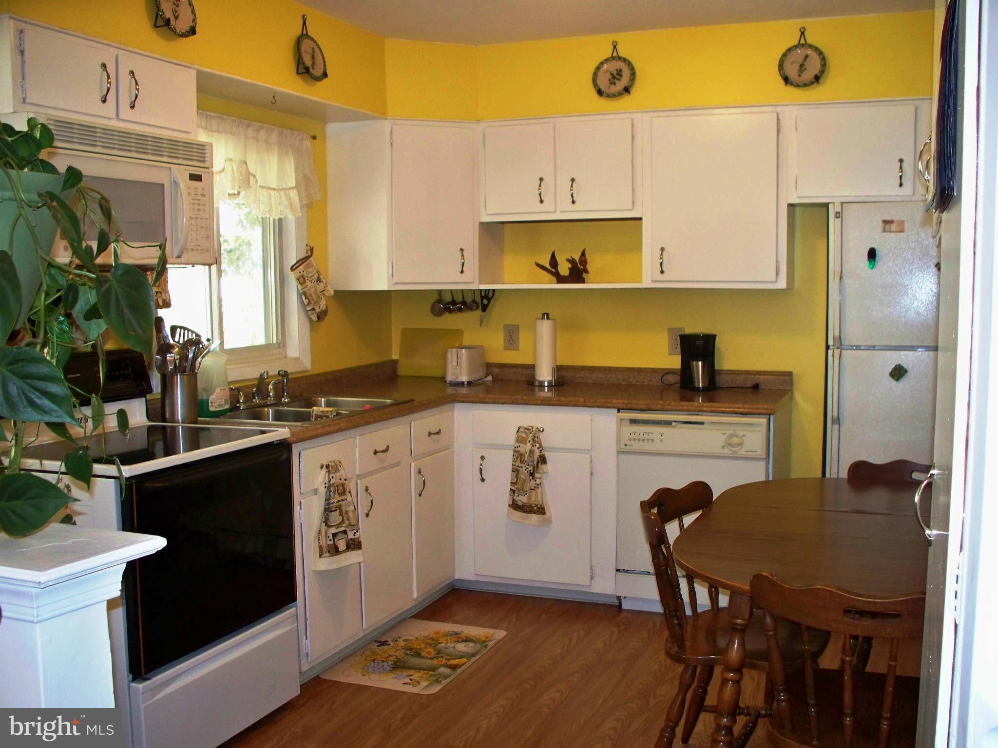 264 Pertch Road Severna Park, MD 21146 - Photo 8 of 28 Kitchen