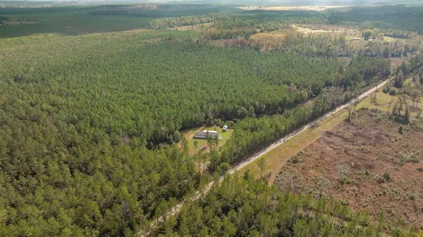 $275,000 | 711 Gravel Pit Road, Pitkin, LA 70656