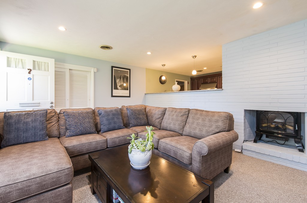 7 Clara Road Holbrook, MA 02343 - Photo 6 of 13 Gallery Image 6