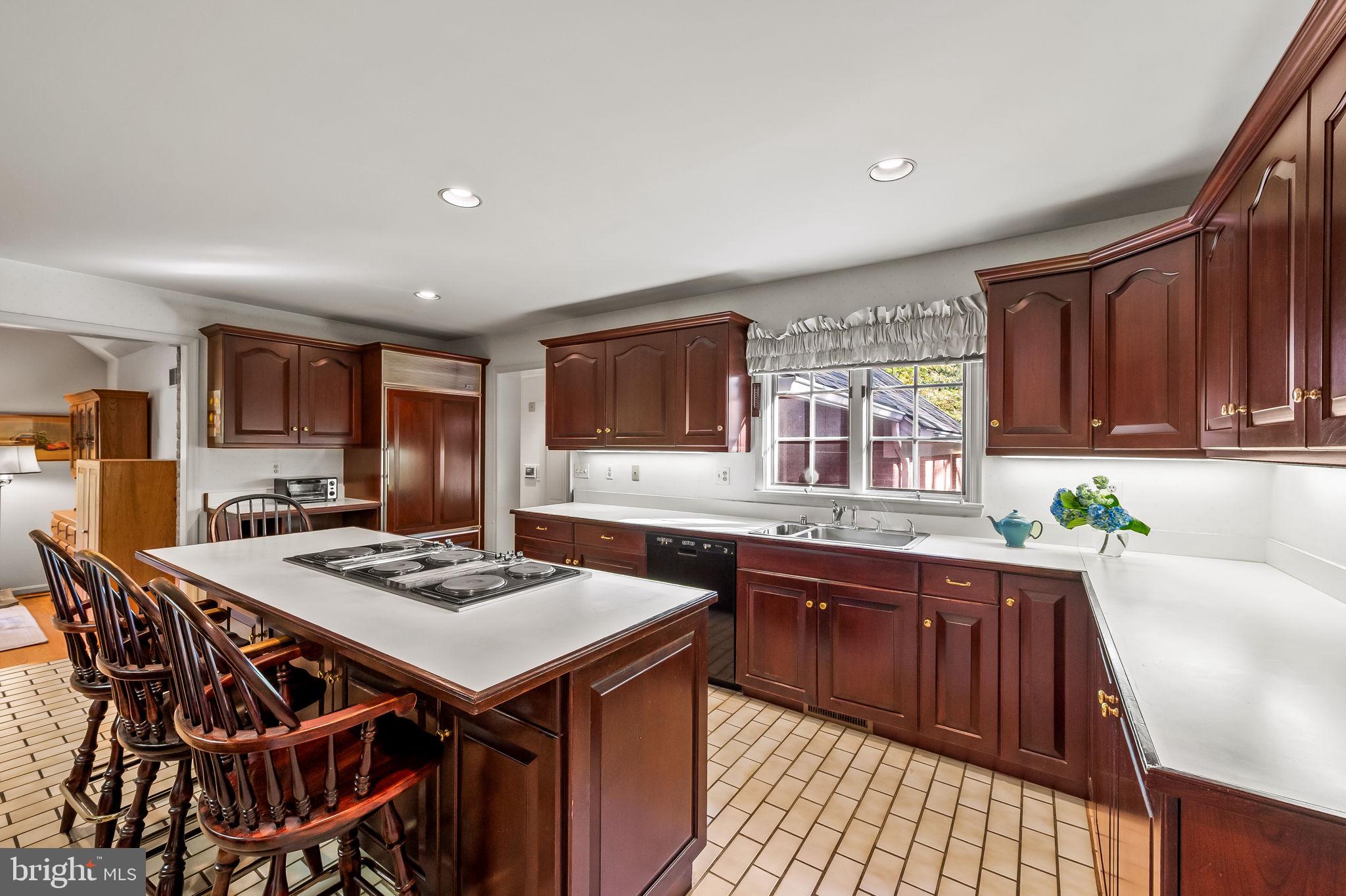 1927 Old Court Road Towson, MD 21204 - Photo 19 of 65 Kitchen