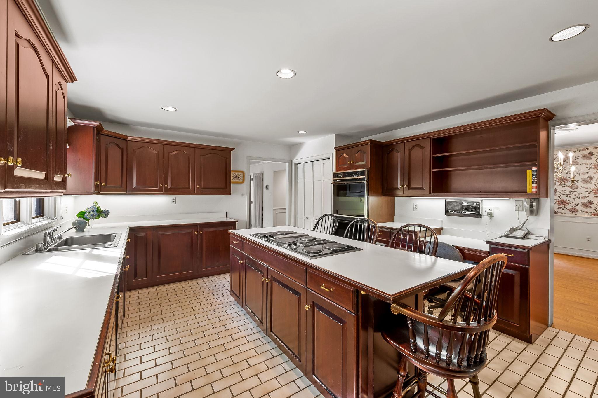 1927 Old Court Road Towson, MD 21204 - Photo 22 of 65 Kitchen