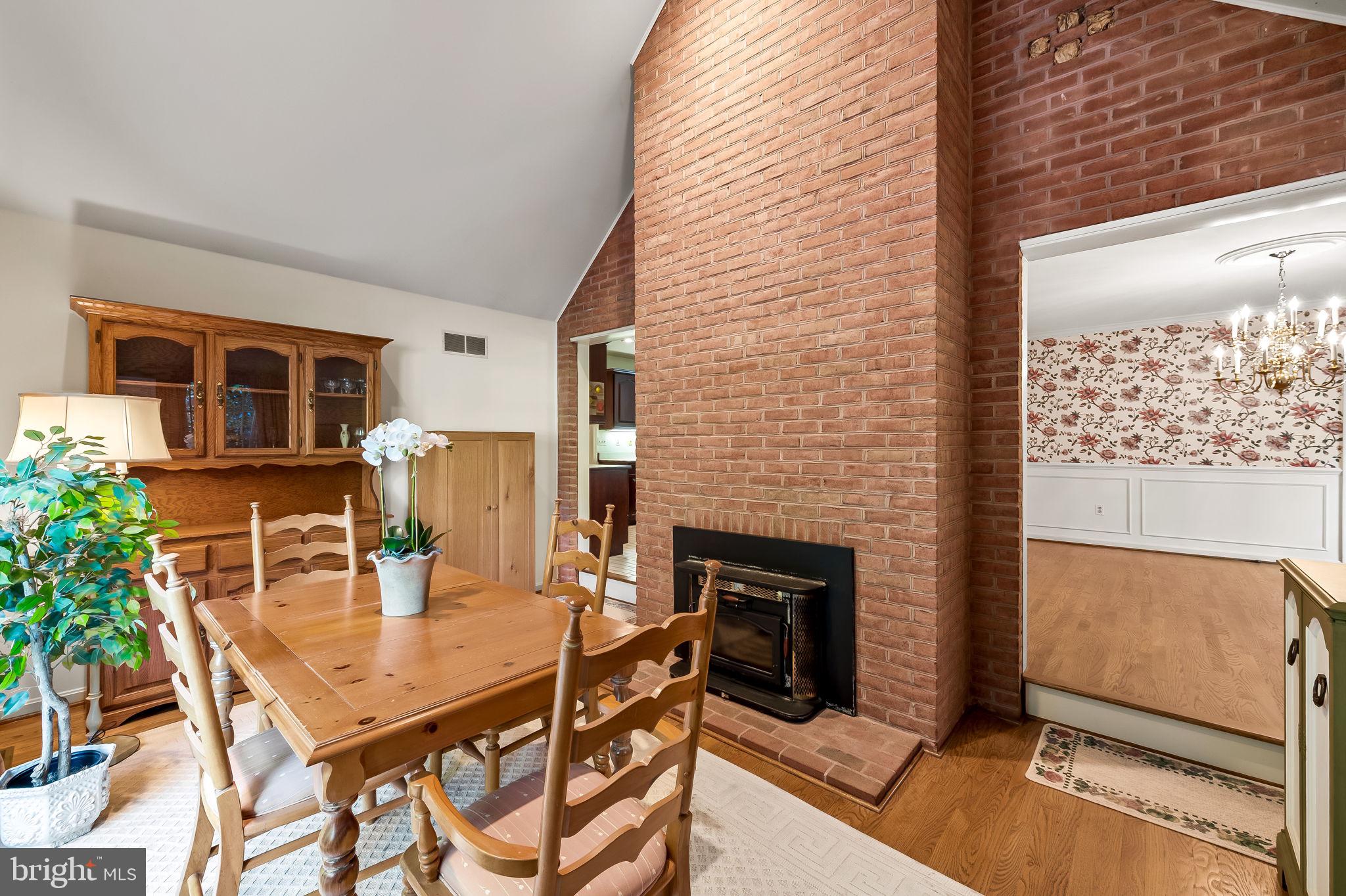 1927 Old Court Road Towson, MD 21204 - Photo 26 of 65 Eat in kitchen/sunroom
