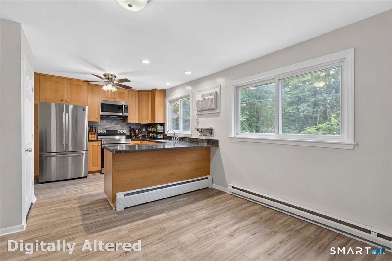 6 Paugussett Road Newtown, CT 06482 - Photo 4 of 34 Gallery Image 4