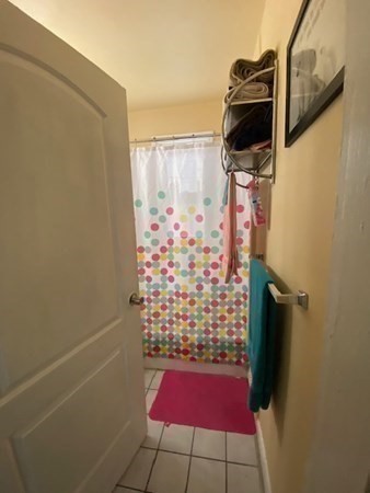 208-210 White Street Springfield, MA 01108 - Photo 15 of 22