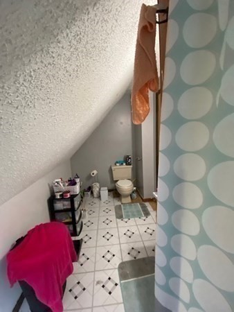208-210 White Street Springfield, MA 01108 - Photo 16 of 22