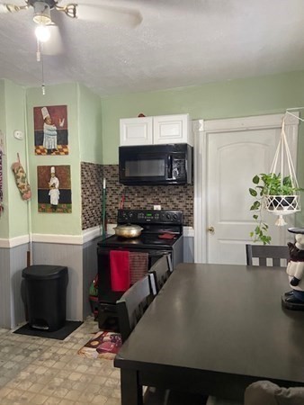 208-210 White Street Springfield, MA 01108 - Photo 4 of 22