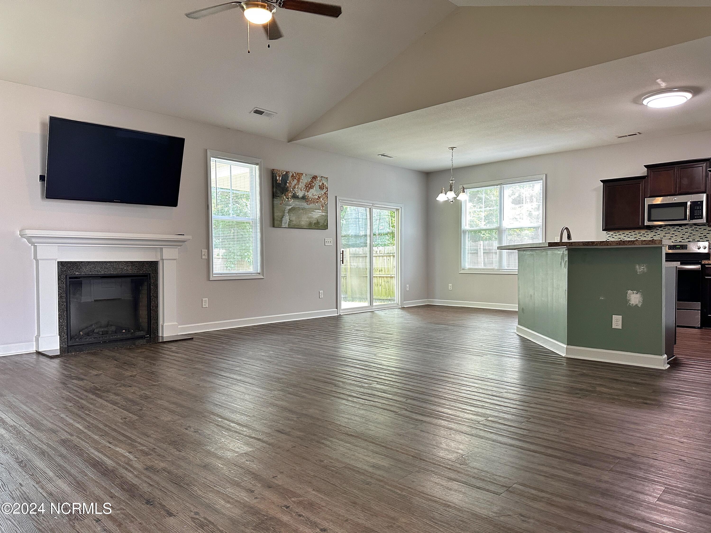 205 Dairyfarm Road Jacksonville, NC 28546 - Photo 2 of 22 IMG_4937