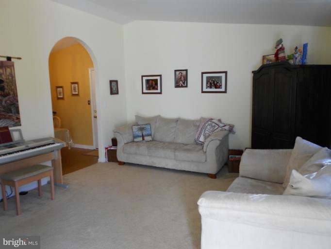 1504 Gollum Road Hanover, MD 21076 - Photo 8 of 19 Living Room