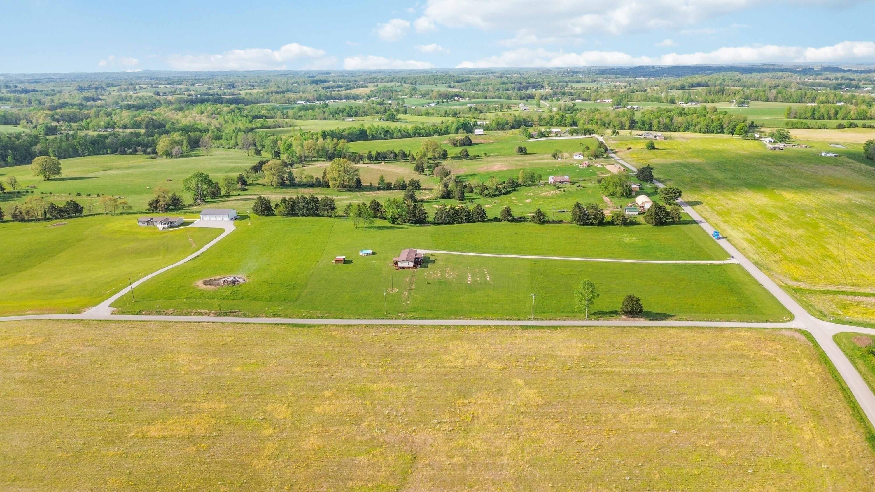 2805 West Ridge Road Eubank, KY 42567 - Photo 40 of 43 038
