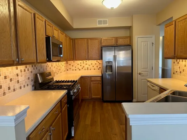 $2,300 | 11723 Evergreen Lane, Huntley, IL 60142