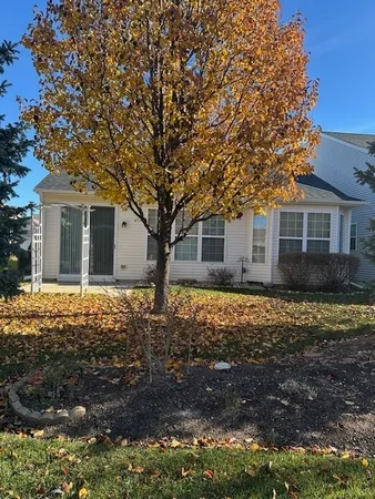 a front view of house with yard