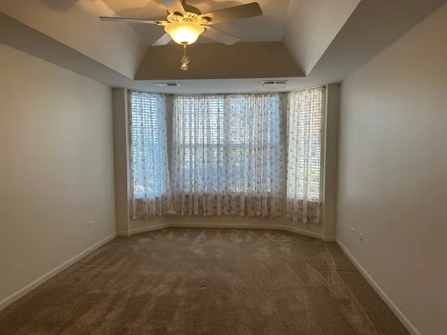 $2,300 | 11723 Evergreen Lane, Huntley, IL 60142