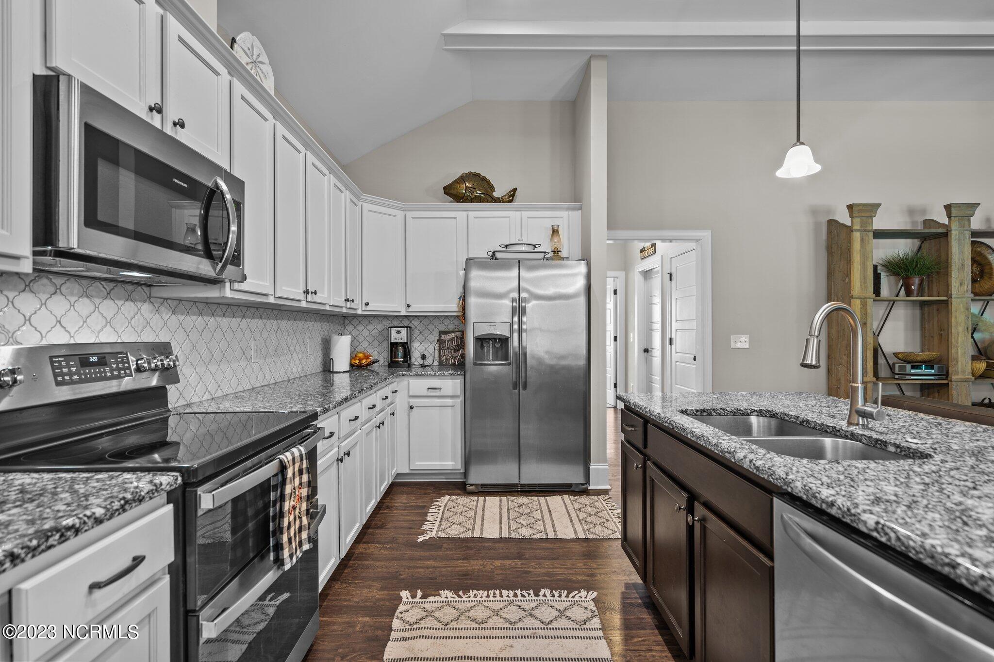 30 Draft Line Court Hampstead, NC 28443 - Photo 14 of 64 52-web-or-mls-DSC08010