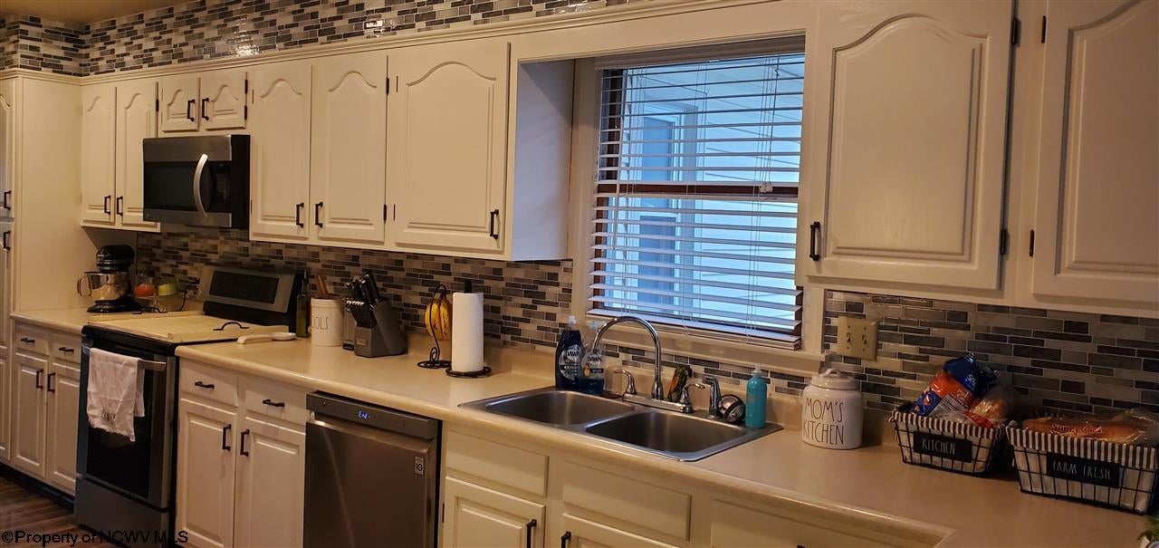 1137 Bell Run Road Fairmont, WV 26554 - Photo 21 of 28 Gallery Image 21